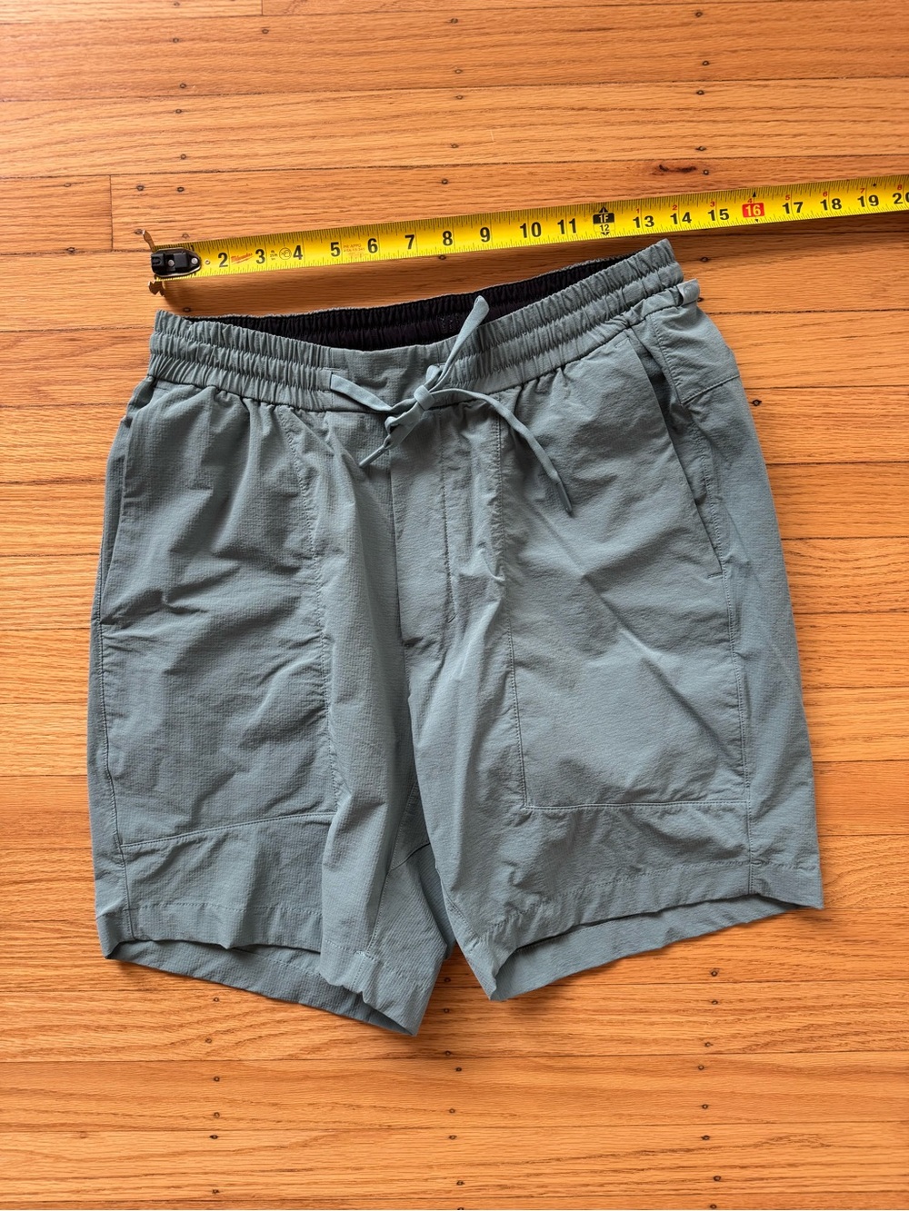 Lululemon Bowline Shorts Men’s Medium Green Ripstop